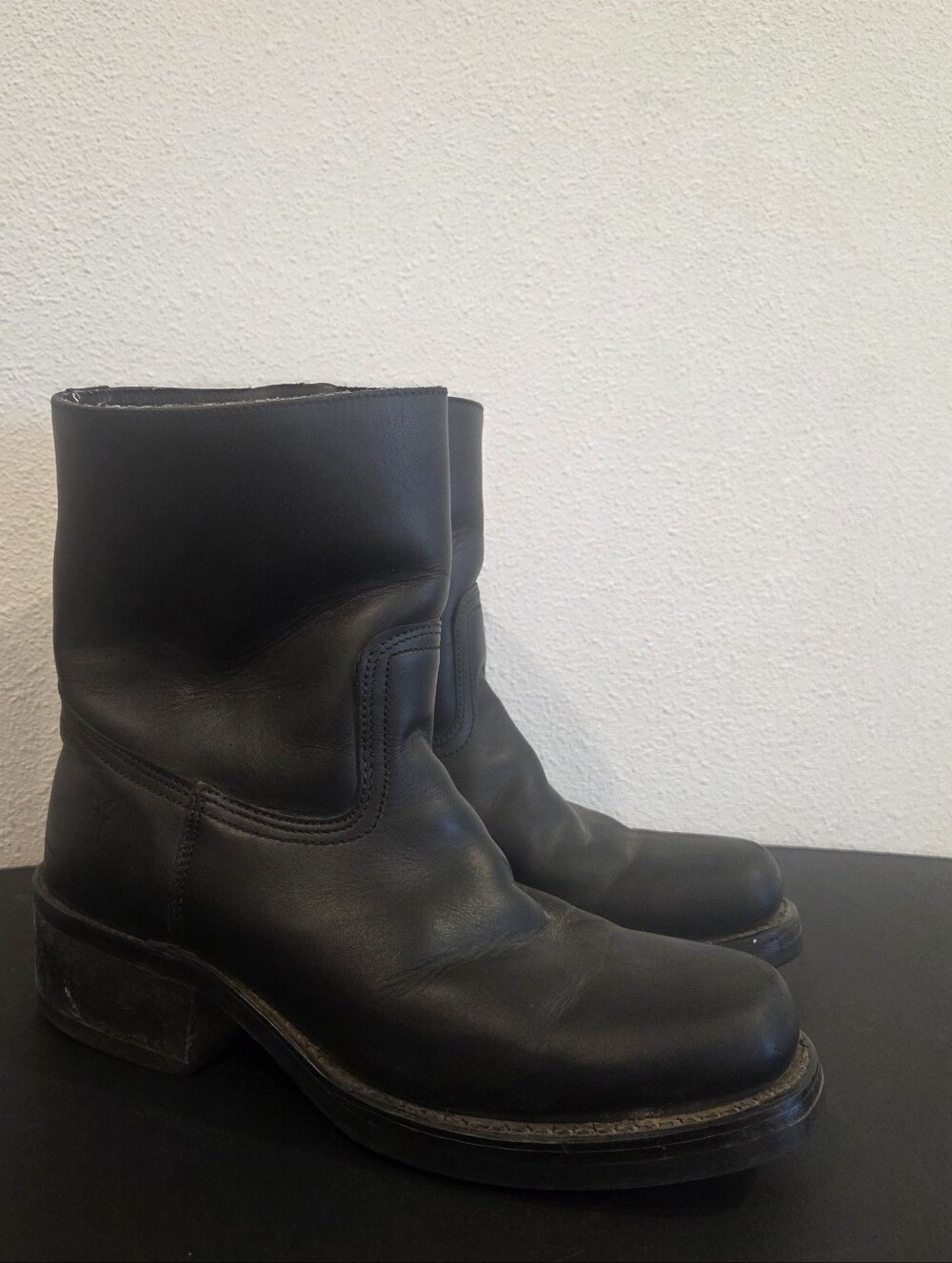 Frye Men's Black Leather Pull-On Engineer Boots